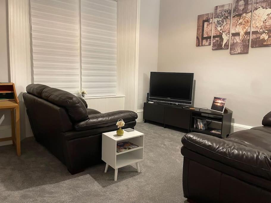 Apartamento 5 Minutes From Loch Lomond - Newly Renovated Ground Floor 1-Bed Flat Bonhill Exterior foto