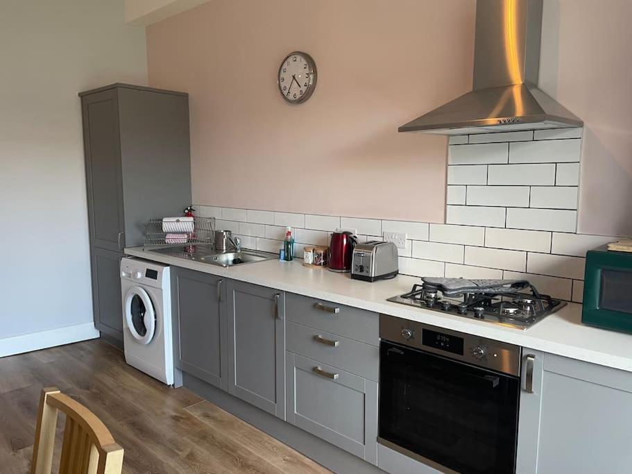 Apartamento 5 Minutes From Loch Lomond - Newly Renovated Ground Floor 1-Bed Flat Bonhill Exterior foto